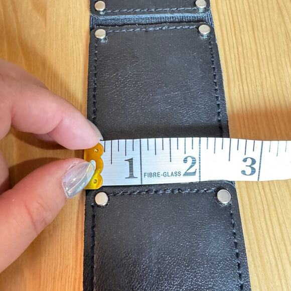 Calvin Klein women’s Belt Black Leather Stretch Studded Silver 90s M/L - Picture 5 of 7